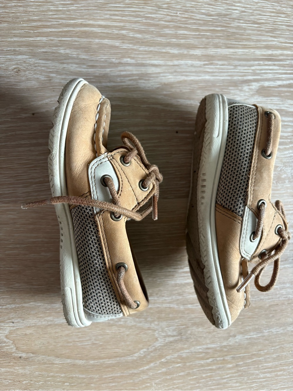 Sperry Kids Tan and Beige Boat Sneakers